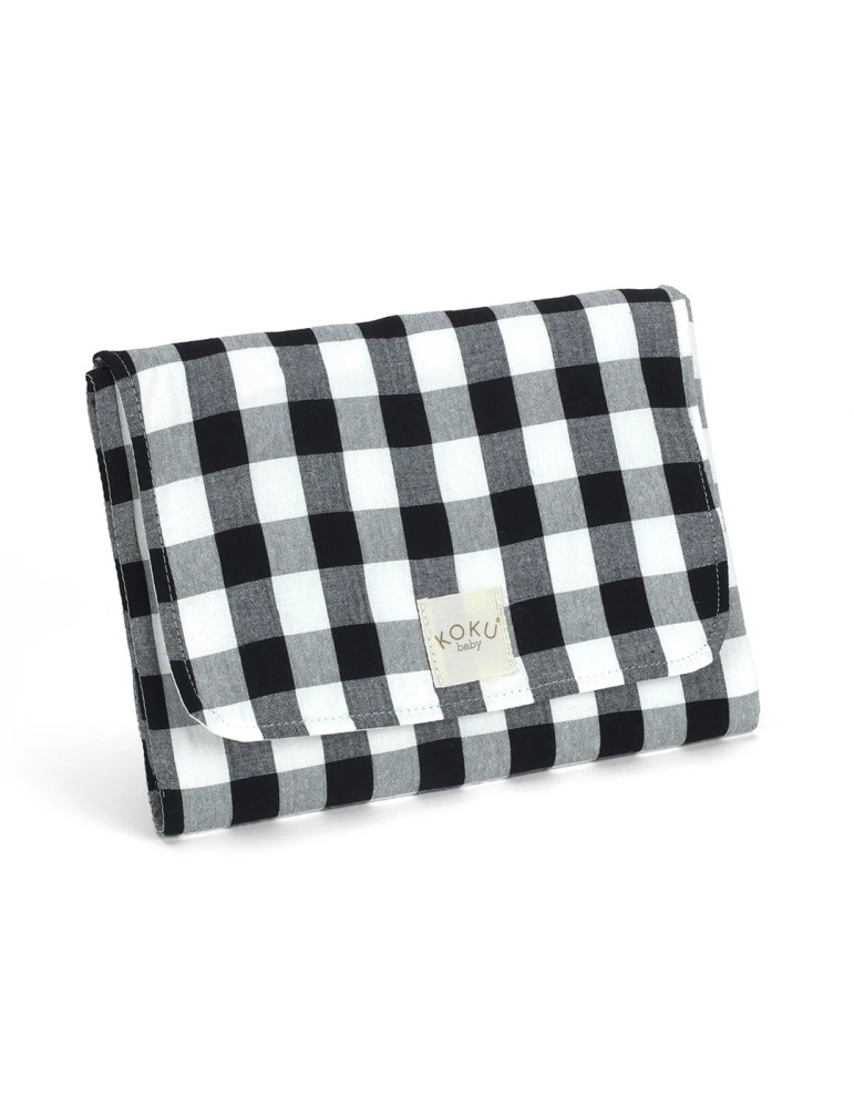 Cambiador Impermeable Vichy Negro 63x45
